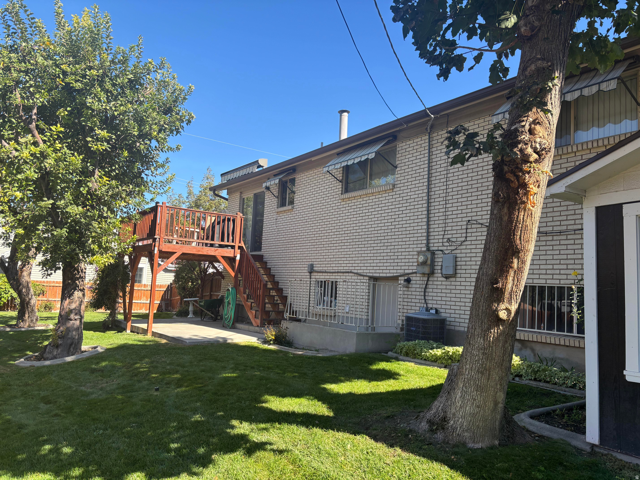 FULLER GARDENS #4 - Residential