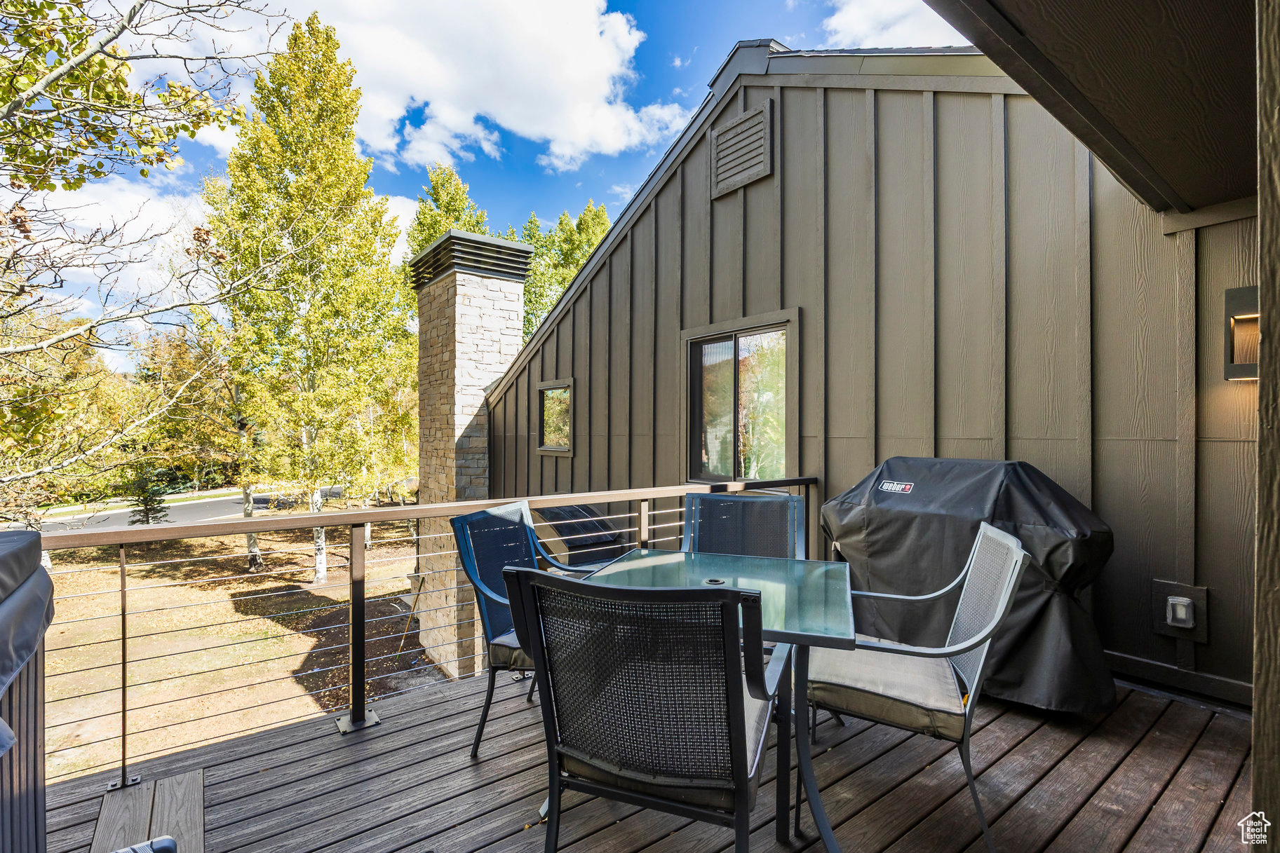 QUEEN ESTHER - Residential