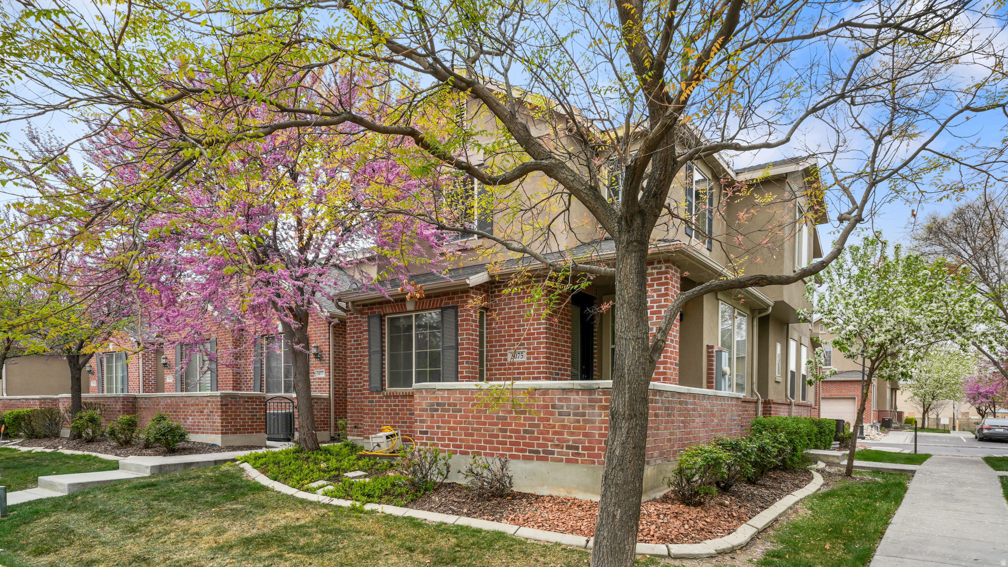 TOWNHOMES AT HIGHBURY - Residential