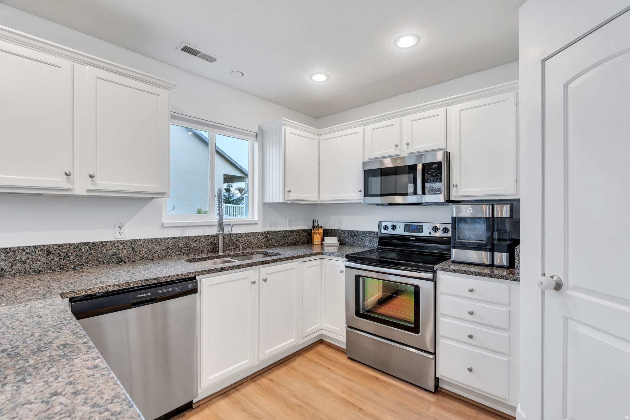 NORTH LAKE PRD - Residential