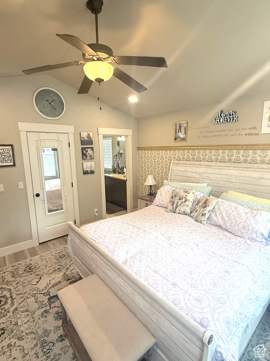 WESTERN SPRINGS - Residential