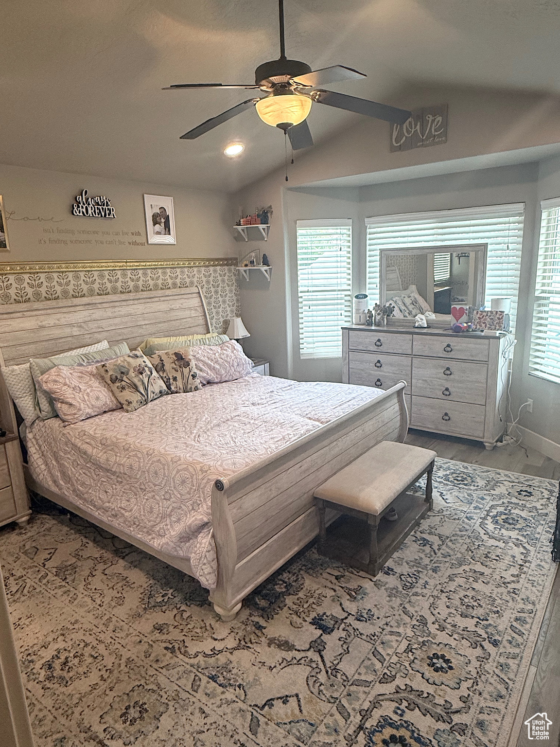 WESTERN SPRINGS - Residential