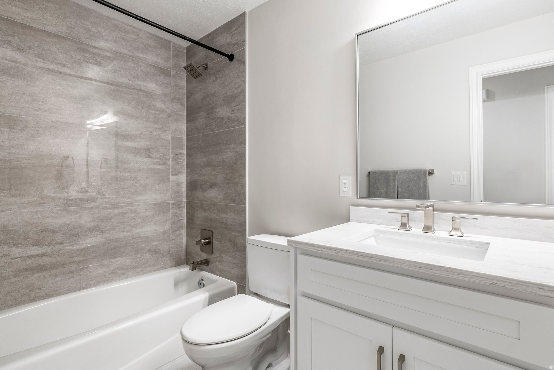 EAGLEPOINT ESTATES - Residential