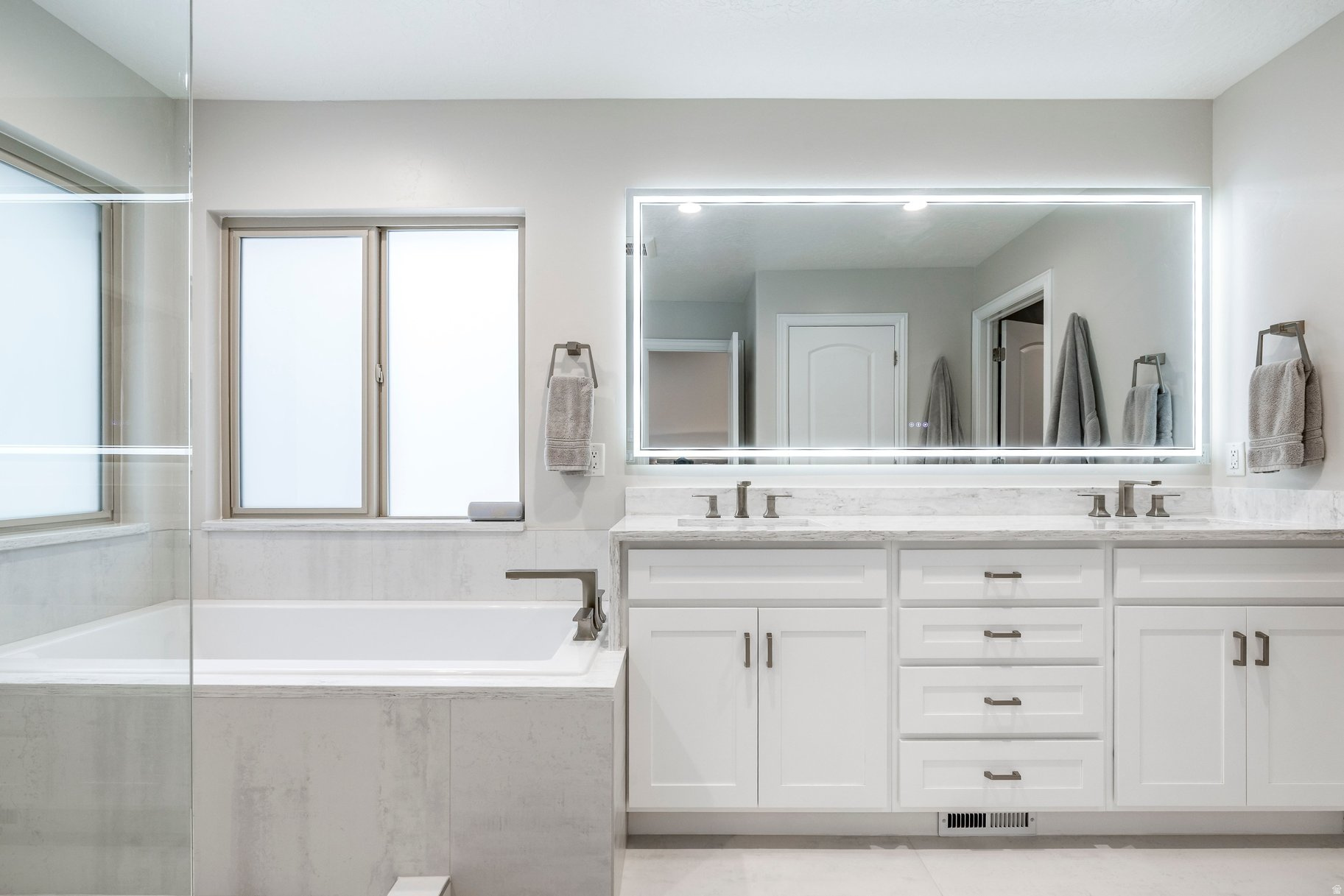 EAGLEPOINT ESTATES - Residential