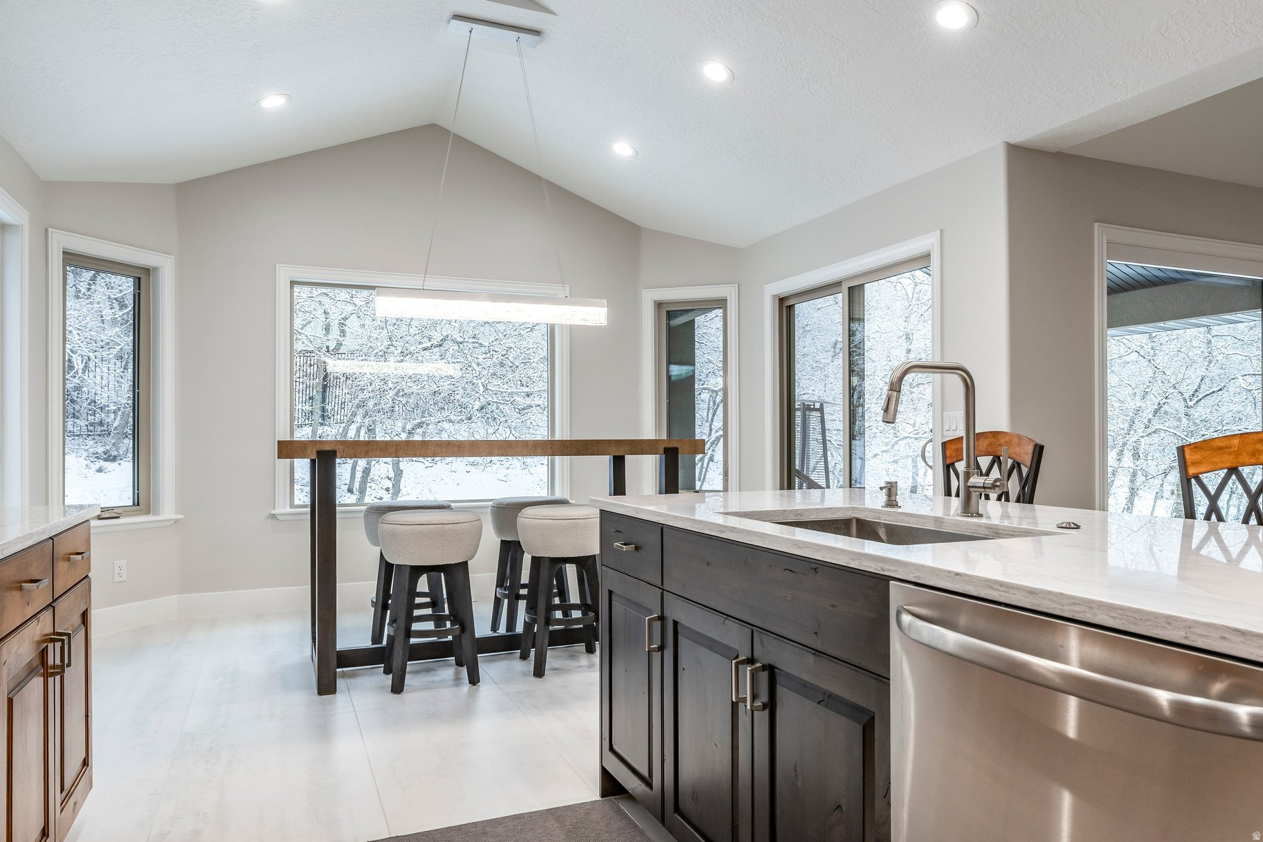 EAGLEPOINT ESTATES - Residential