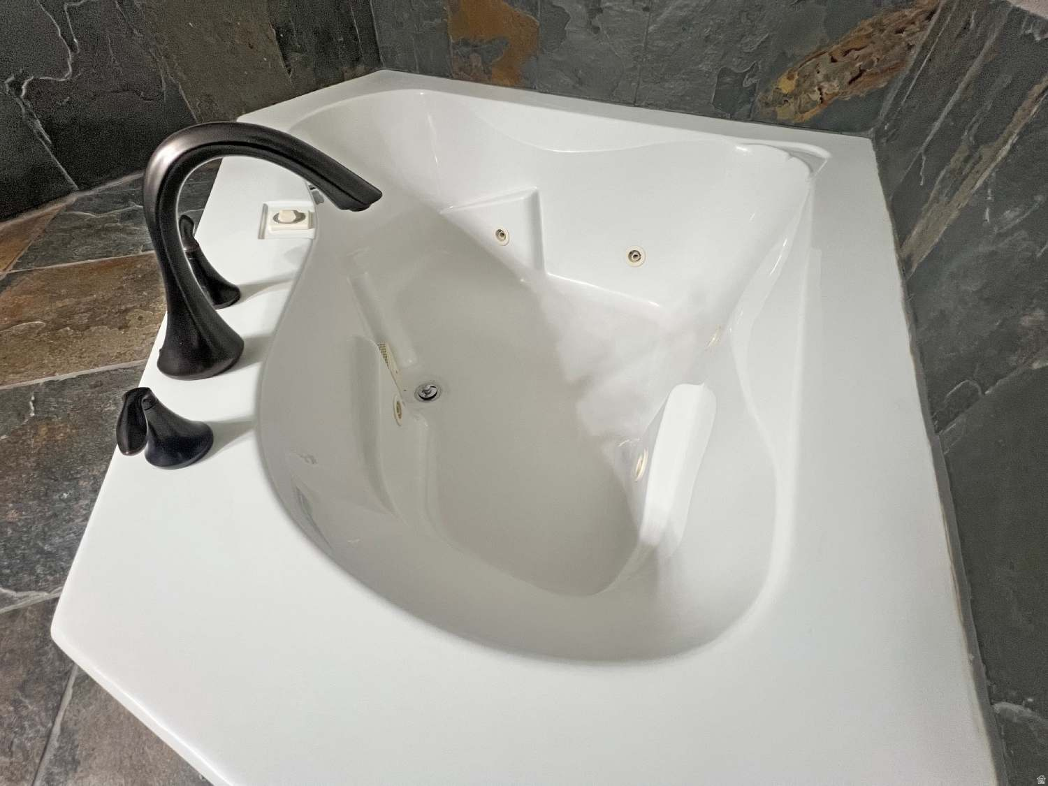 CENTENNIAL HGHTS - Residential