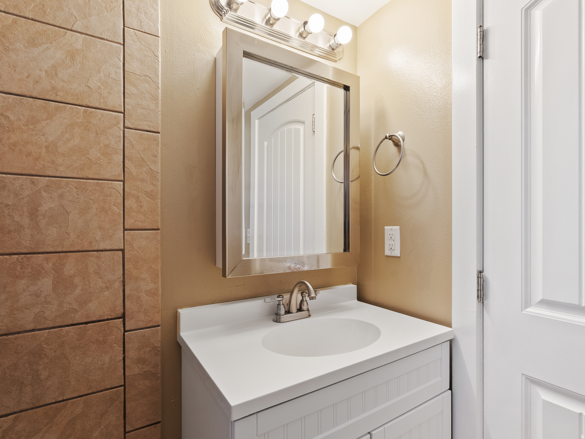 STEPHANIE ESTATES - Residential