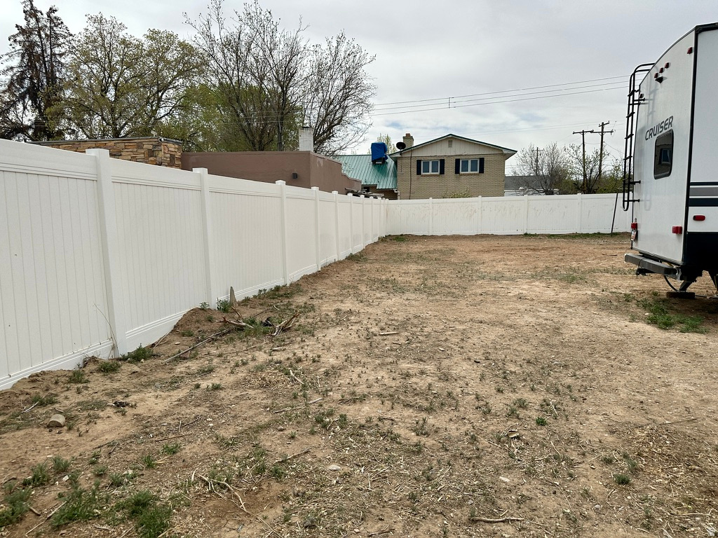 VERNAL CITY FRAC NESW - Residential