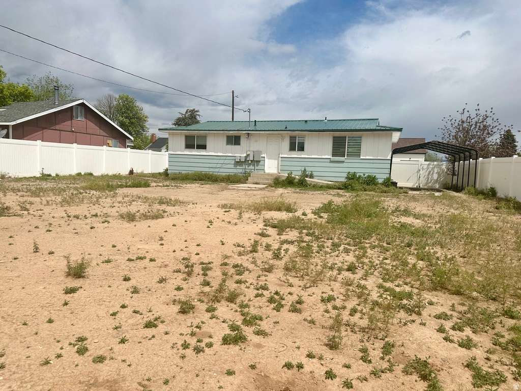 VERNAL CITY FRAC NESW - Residential