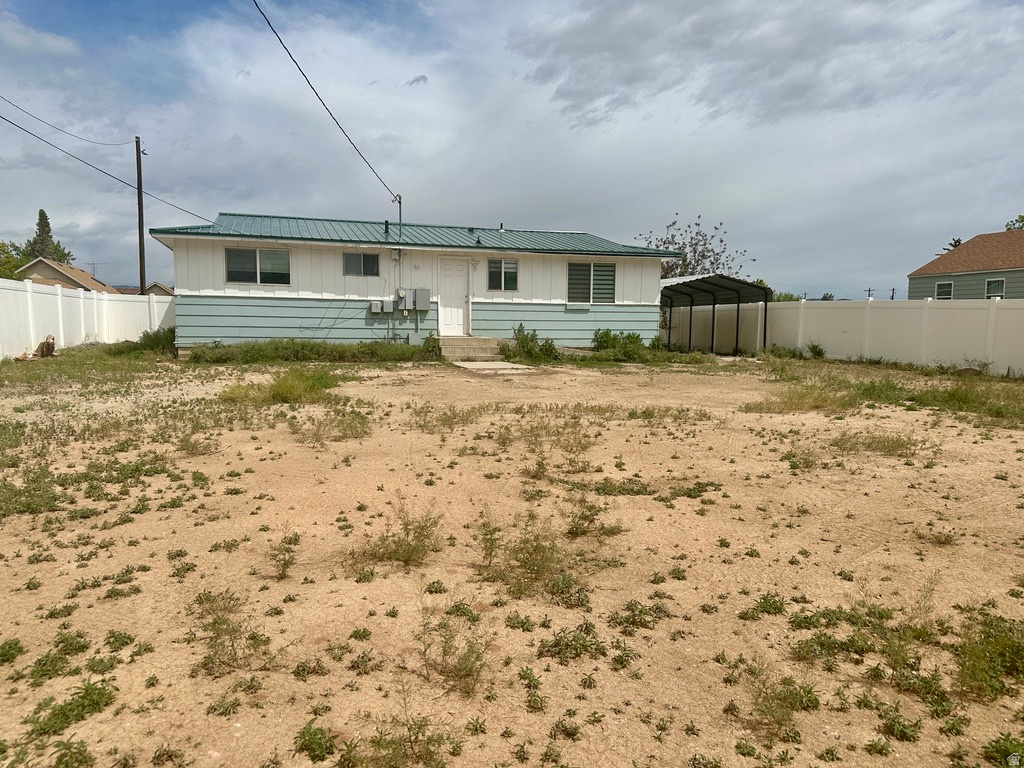 VERNAL CITY FRAC NESW - Residential