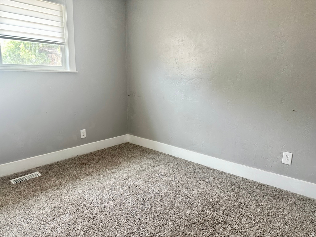 VERNAL CITY FRAC NESW - Residential