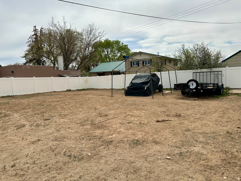 VERNAL CITY FRAC NESW - Residential