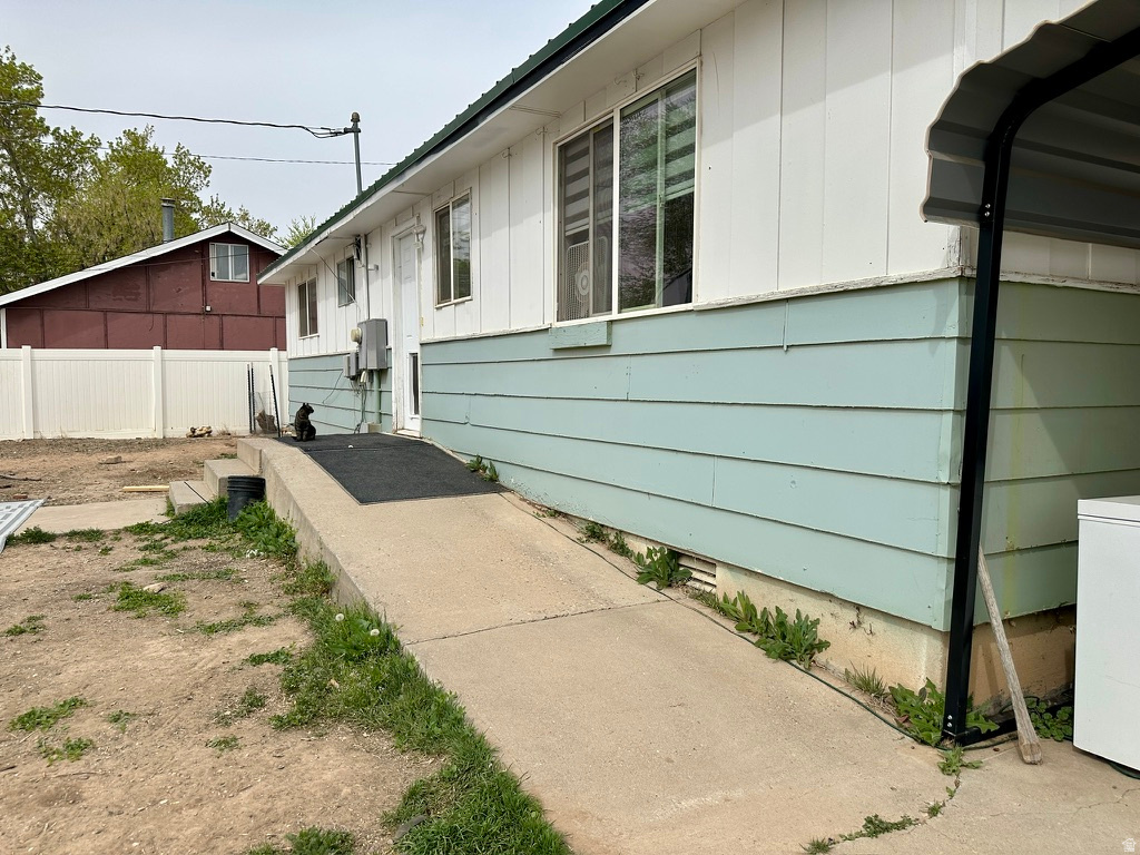 VERNAL CITY FRAC NESW - Residential