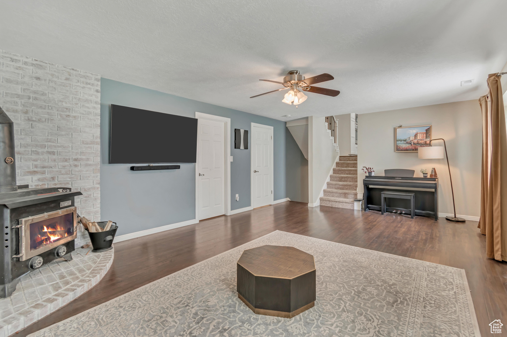 CEDAR HILLS - Residential