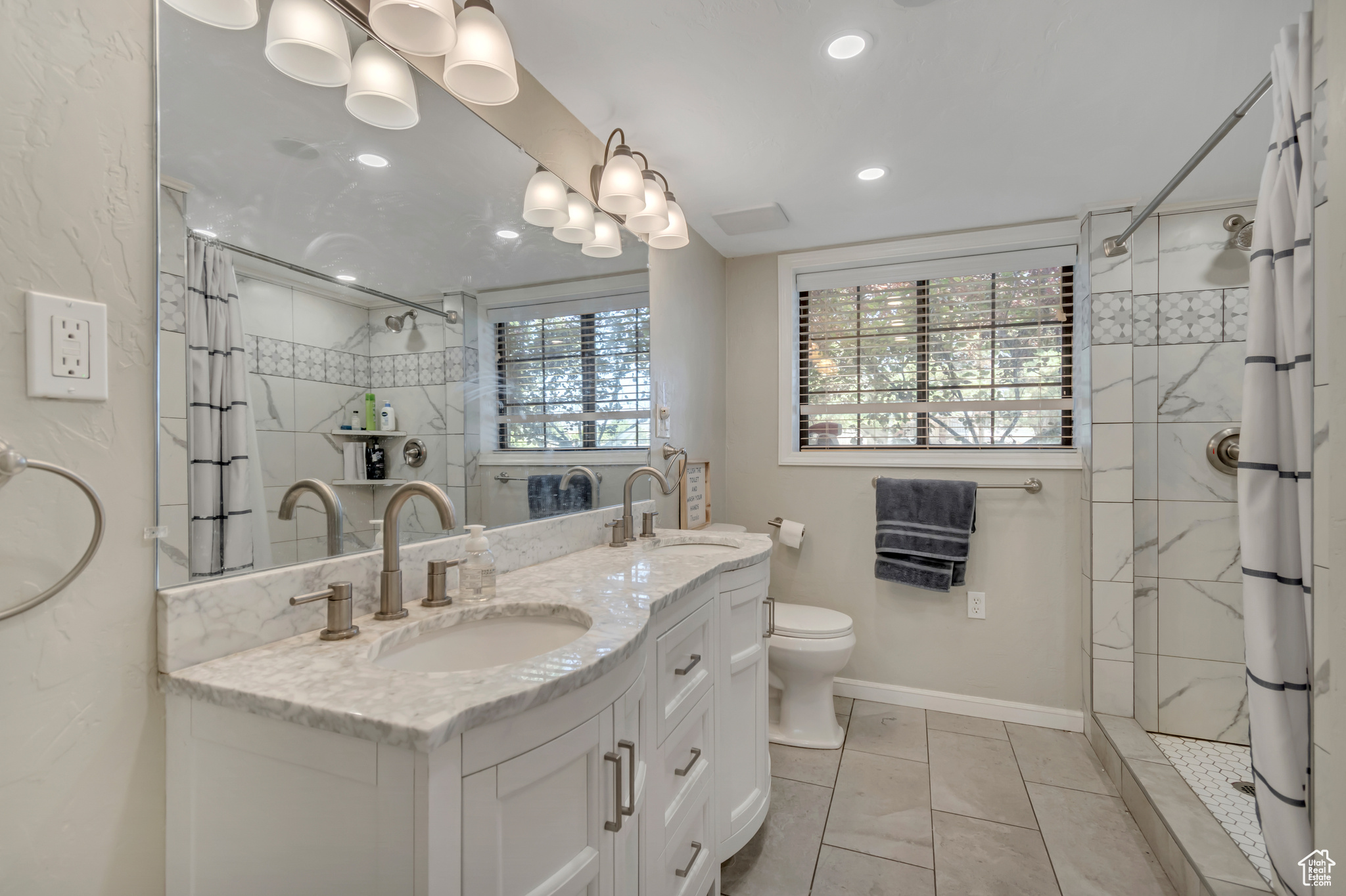 CEDAR HILLS - Residential