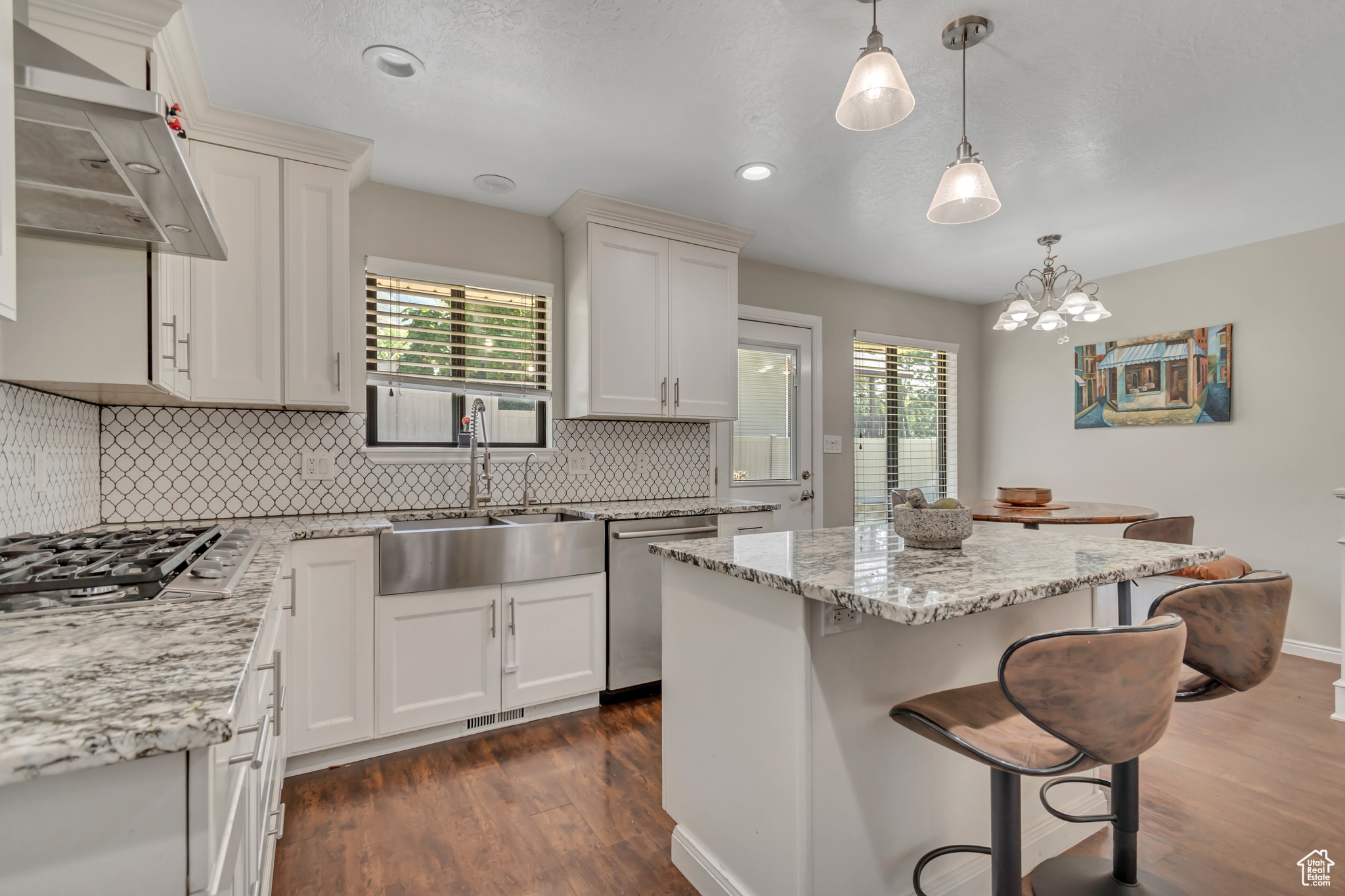 CEDAR HILLS - Residential