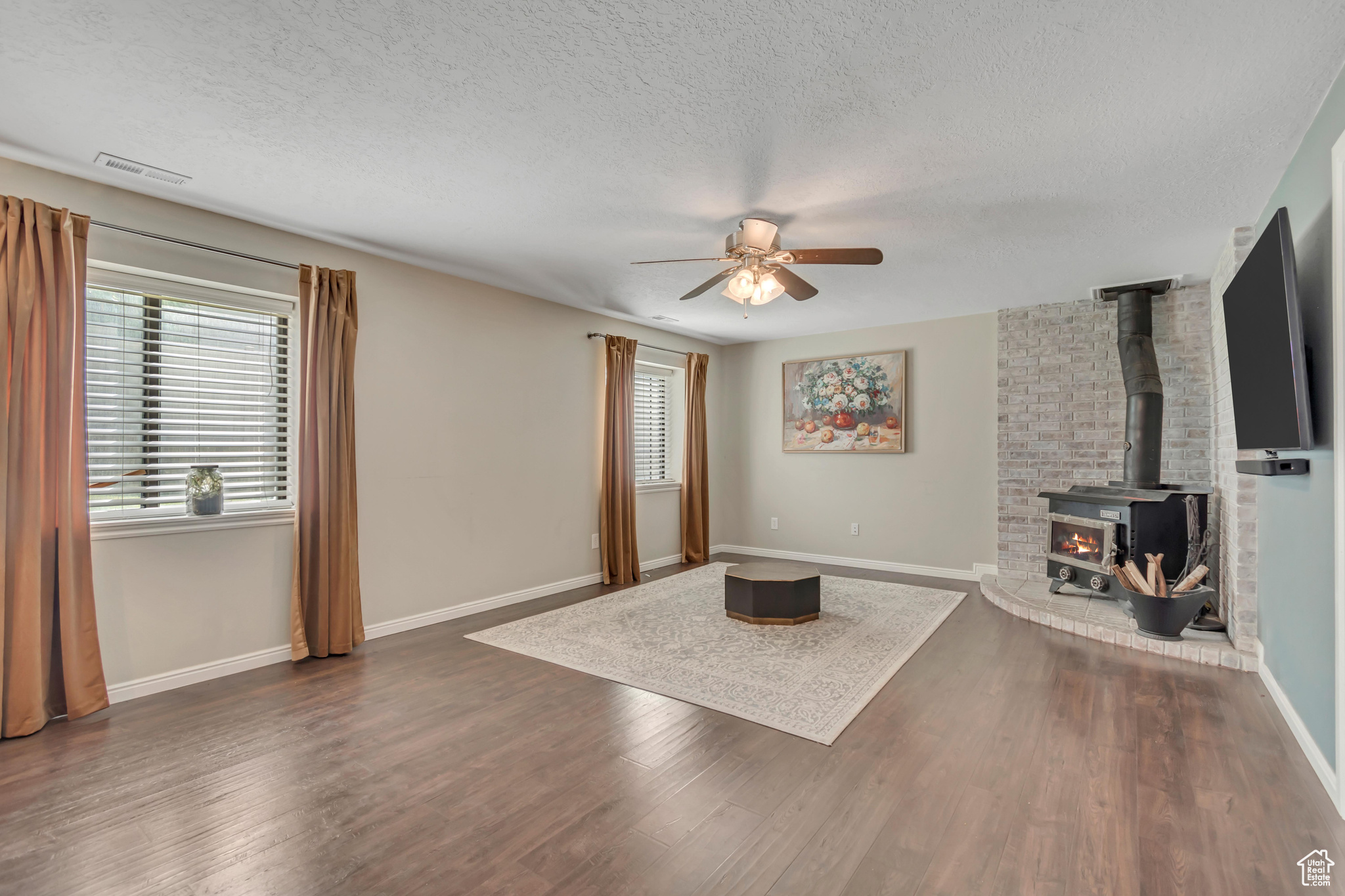 CEDAR HILLS - Residential