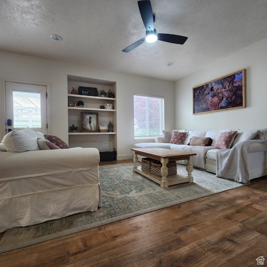 LIBERTY ESTATES - Residential