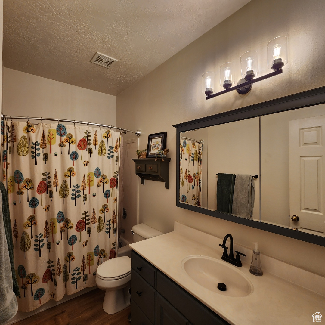 LIBERTY ESTATES - Residential