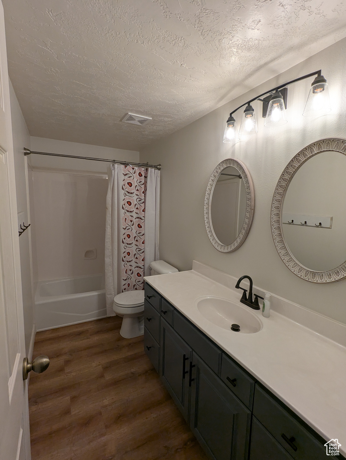 LIBERTY ESTATES - Residential