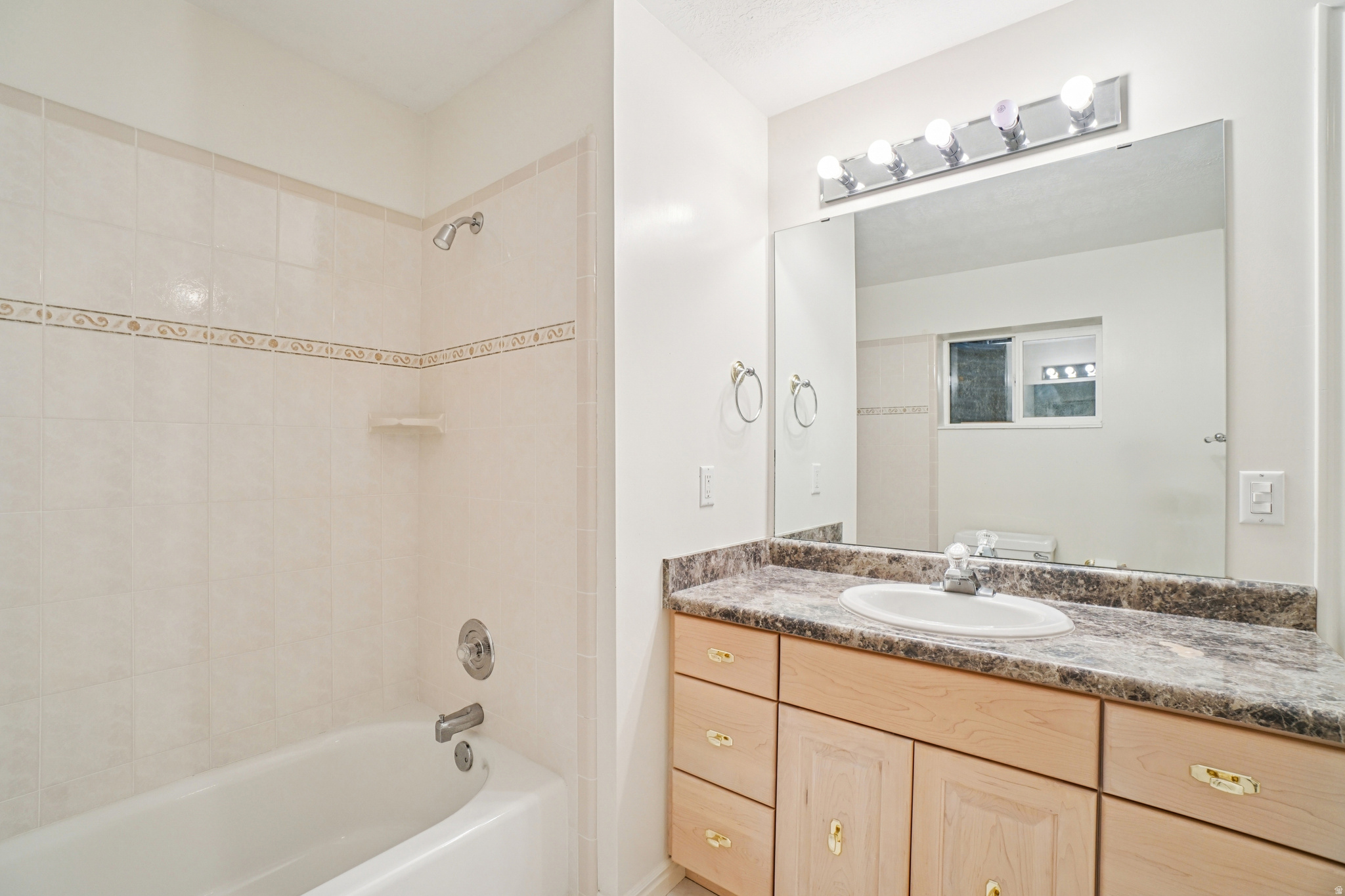 LAKESIDE SUB - Residential