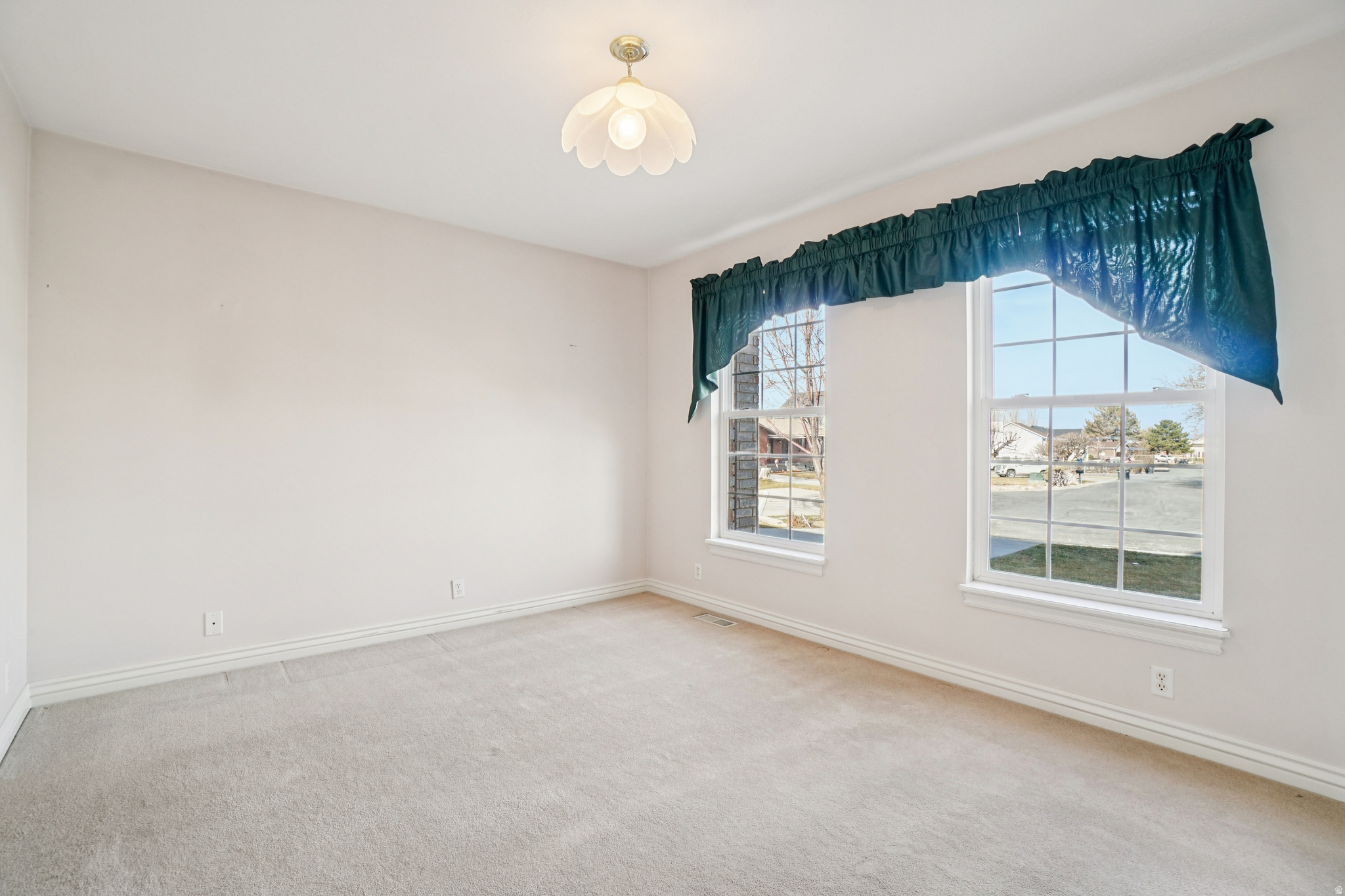 LAKESIDE SUB - Residential