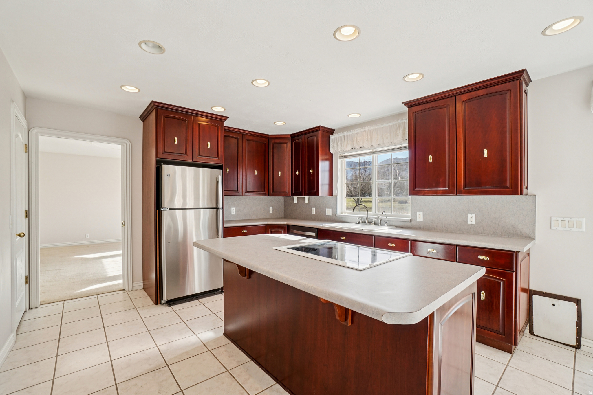 LAKESIDE SUB - Residential