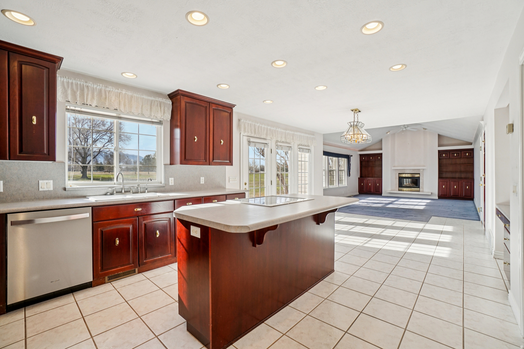 LAKESIDE SUB - Residential