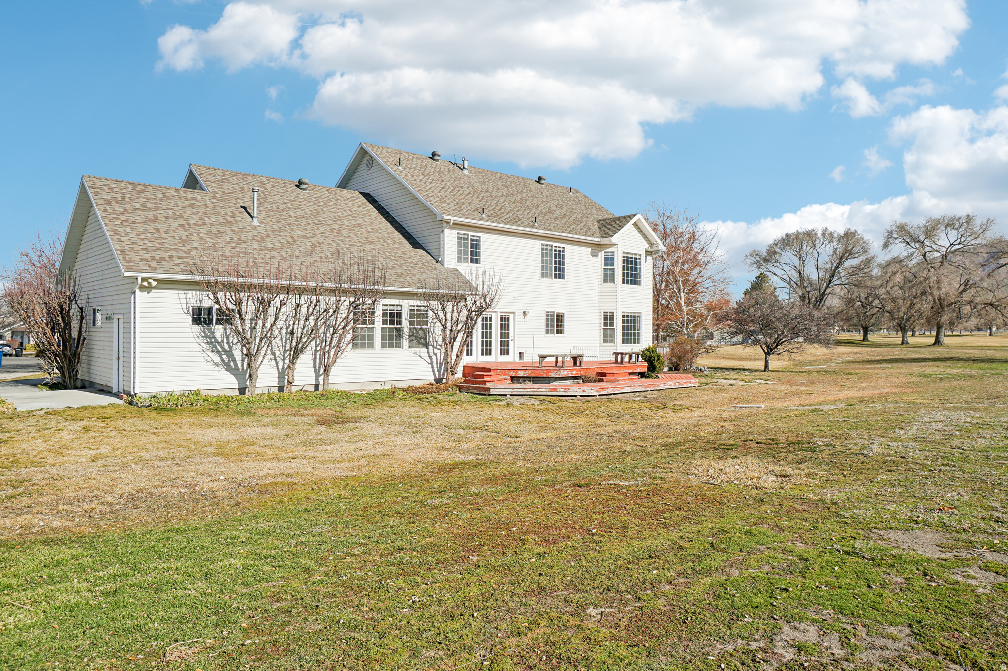 LAKESIDE SUB - Residential