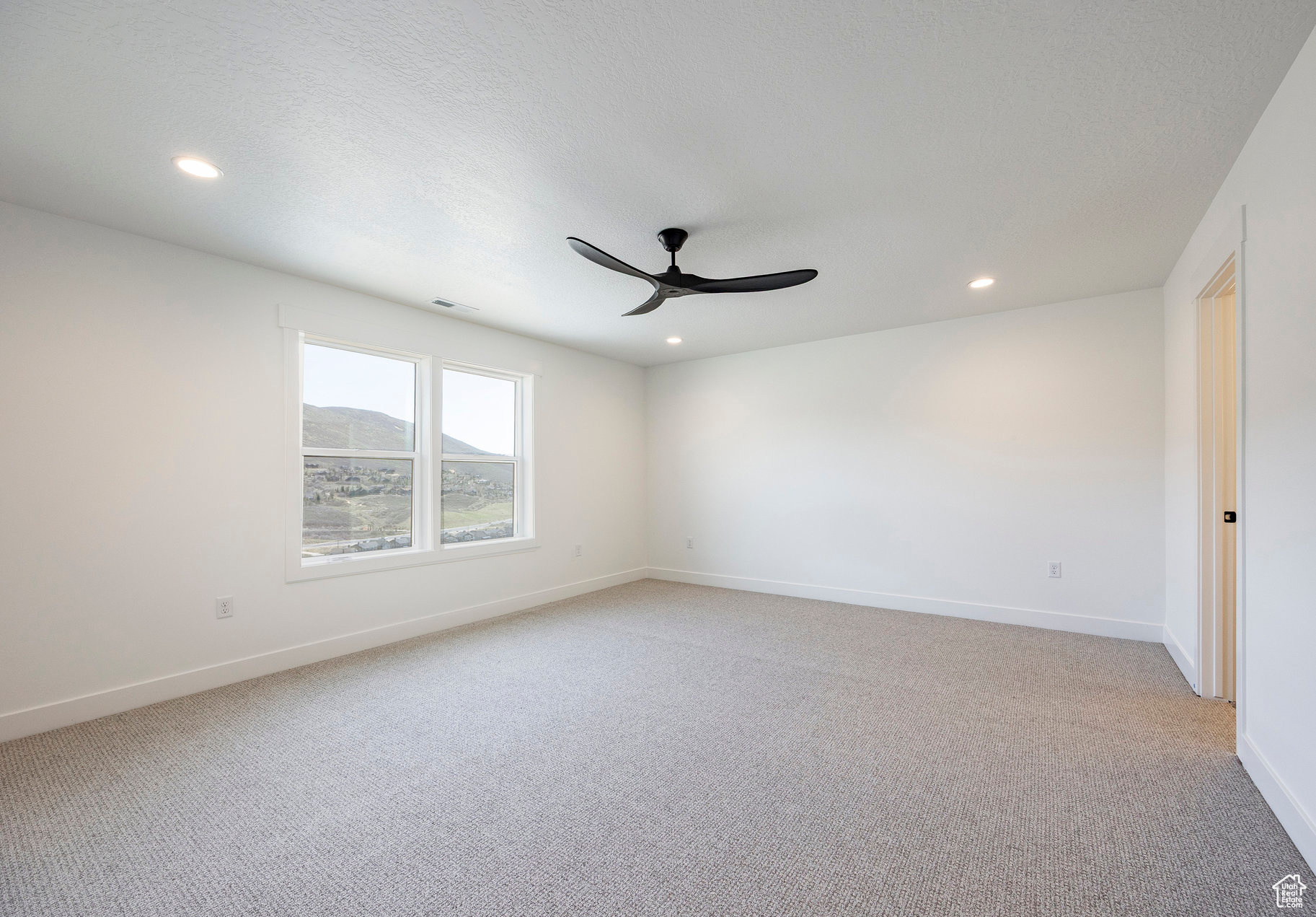 DEER SPRINGS - Residential