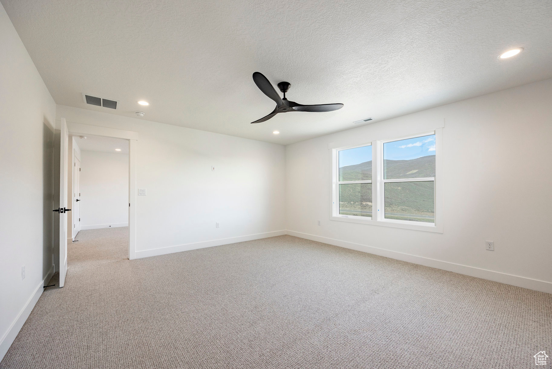 DEER SPRINGS - Residential