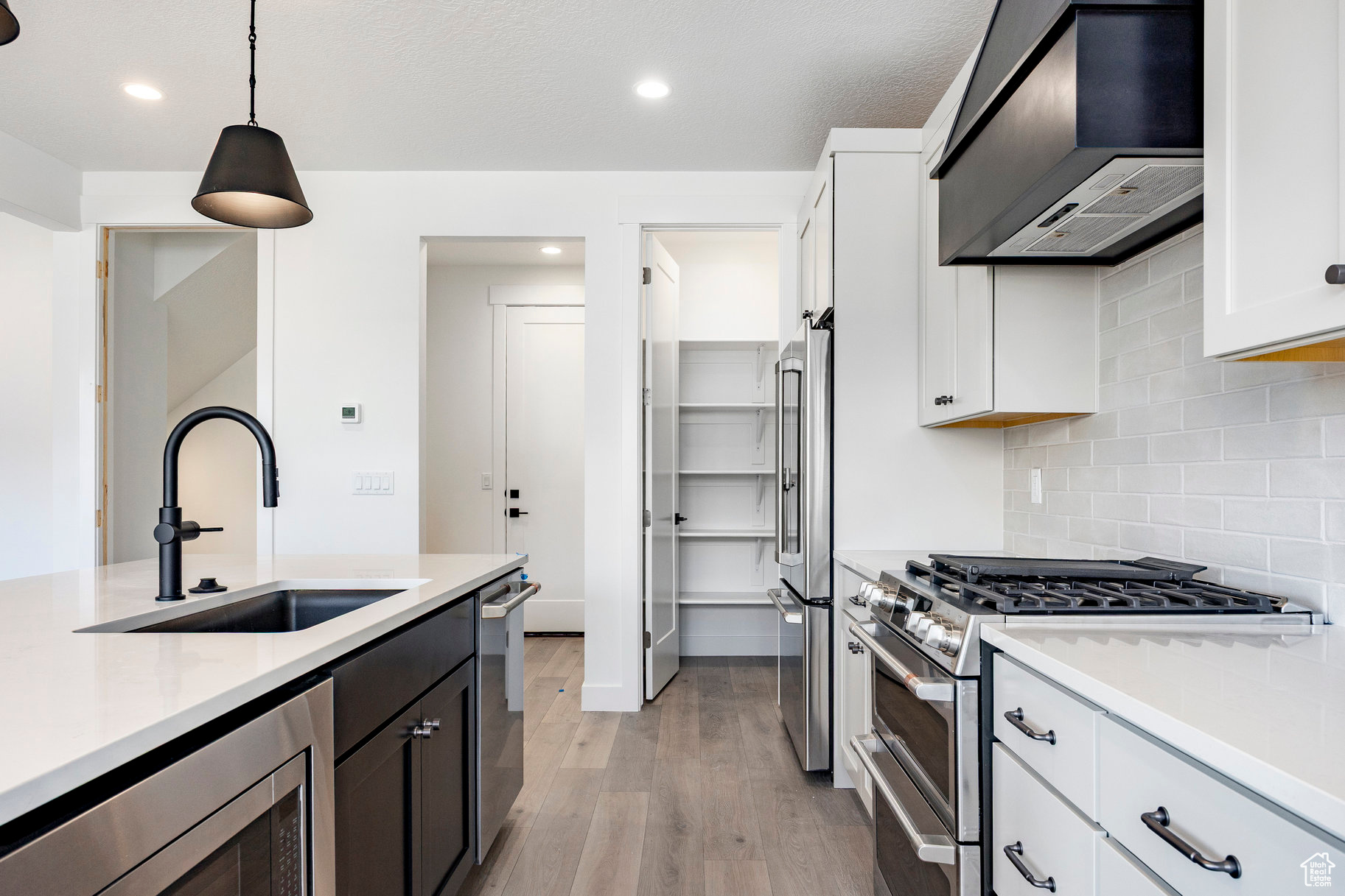 DEER SPRINGS - Residential