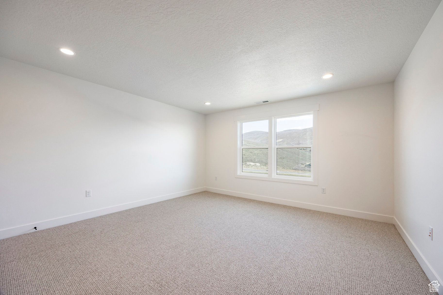 DEER SPRINGS - Residential