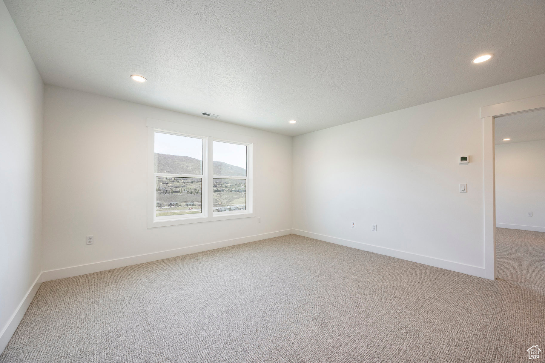 DEER SPRINGS - Residential