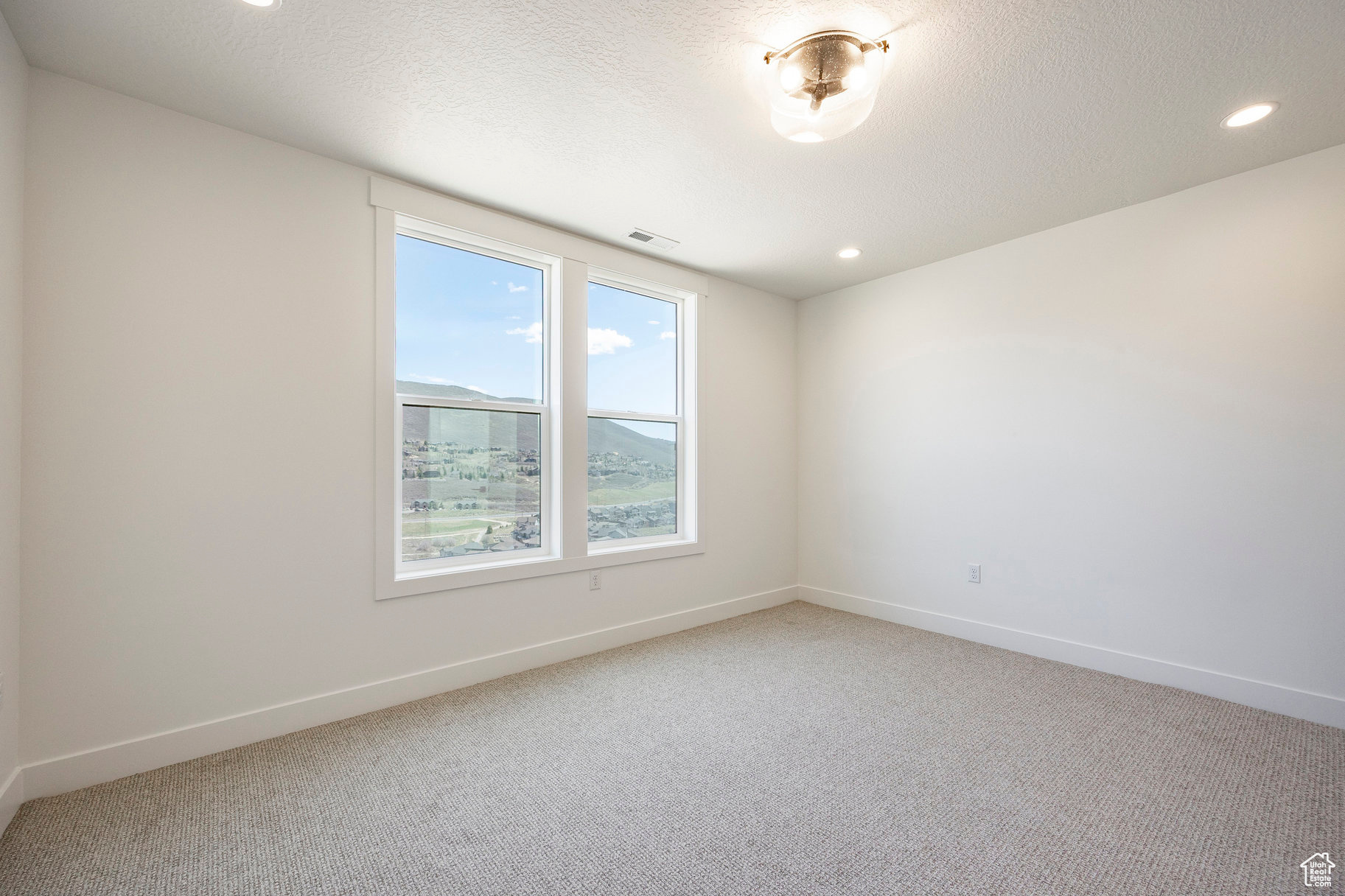 DEER SPRINGS - Residential