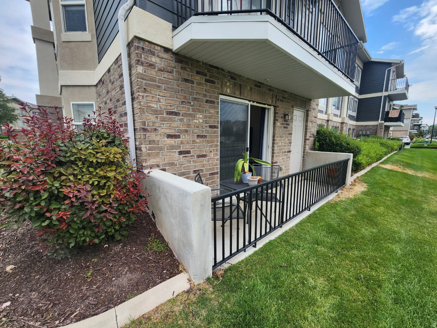 EAST TOWN VILLAGE - Residential