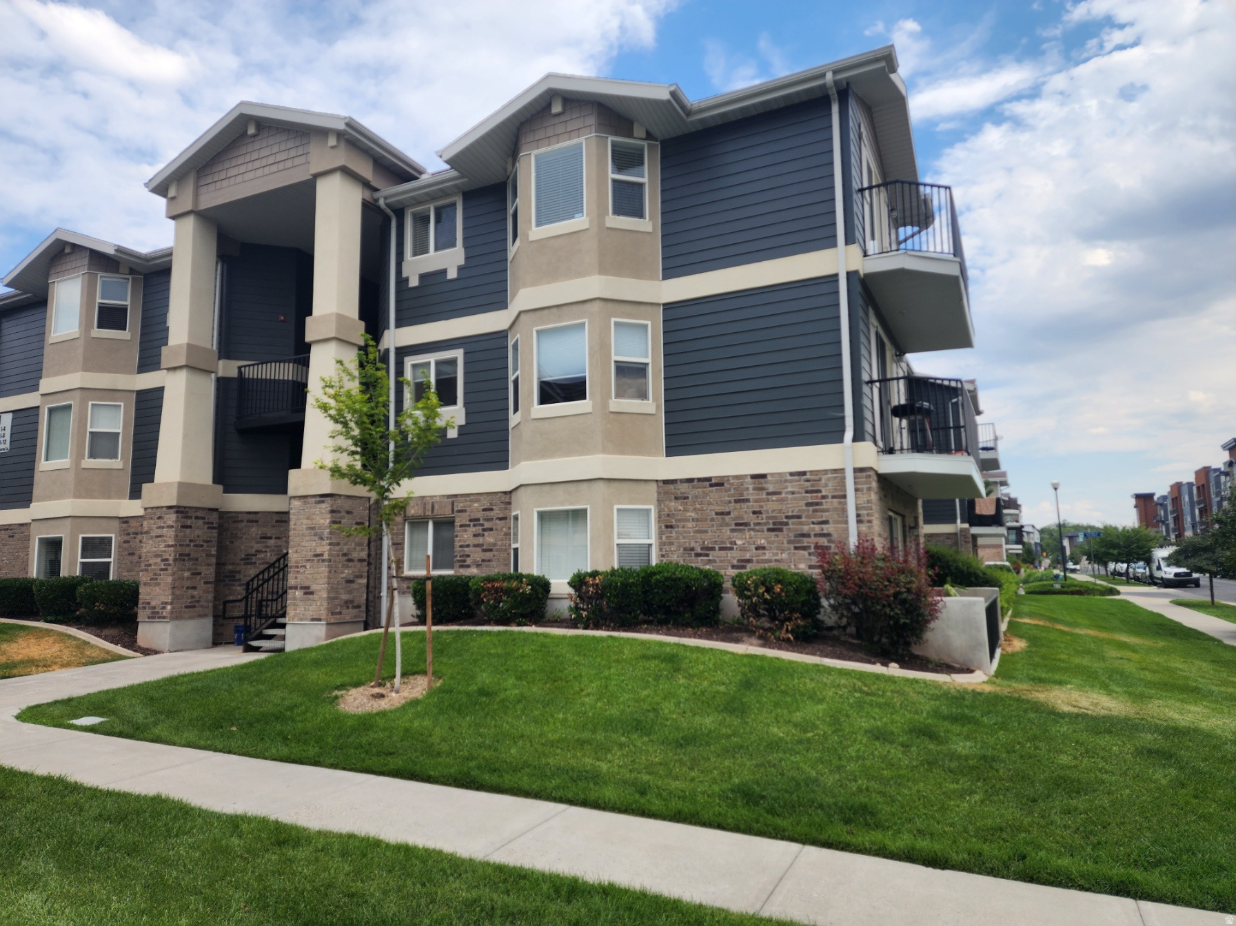 EAST TOWN VILLAGE - Residential