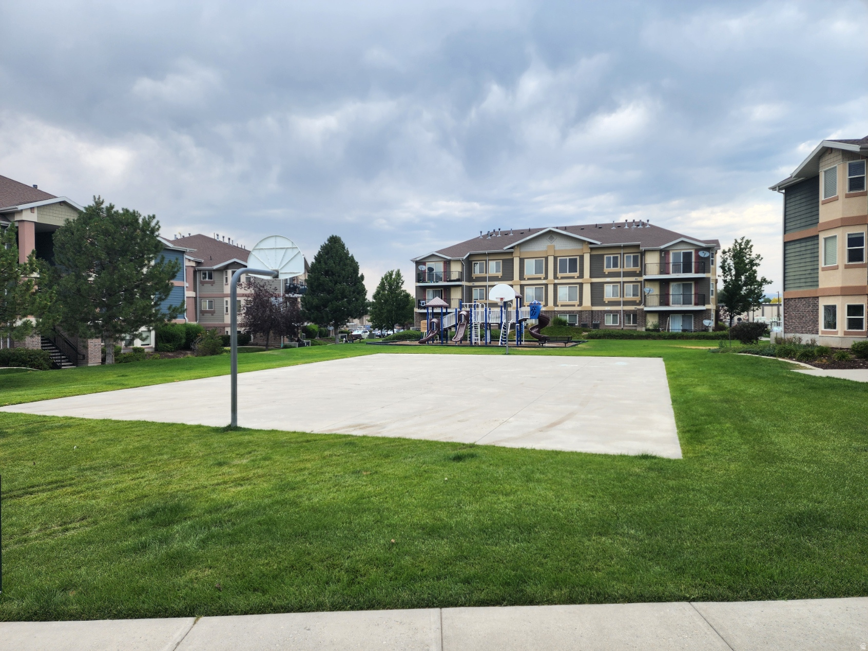 EAST TOWN VILLAGE - Residential