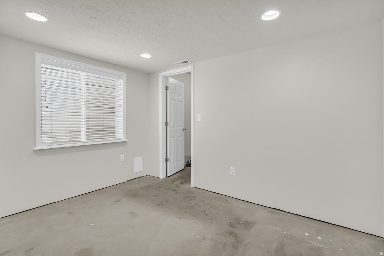 KENNECOTT - Residential