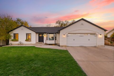 Photo of 778 S 1100 E, Pleasant Grove, UT 84062 (MLS # 2121757)