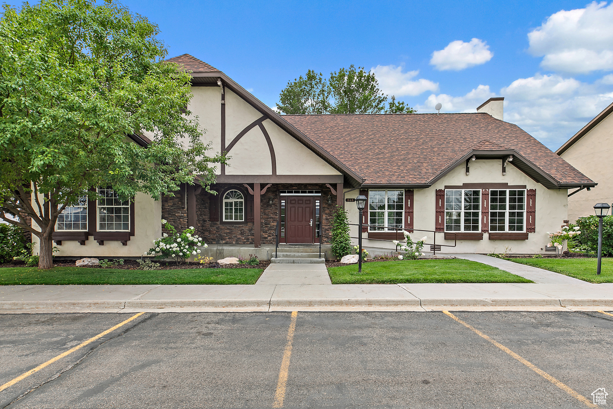 THE HAMLETS - Residential
