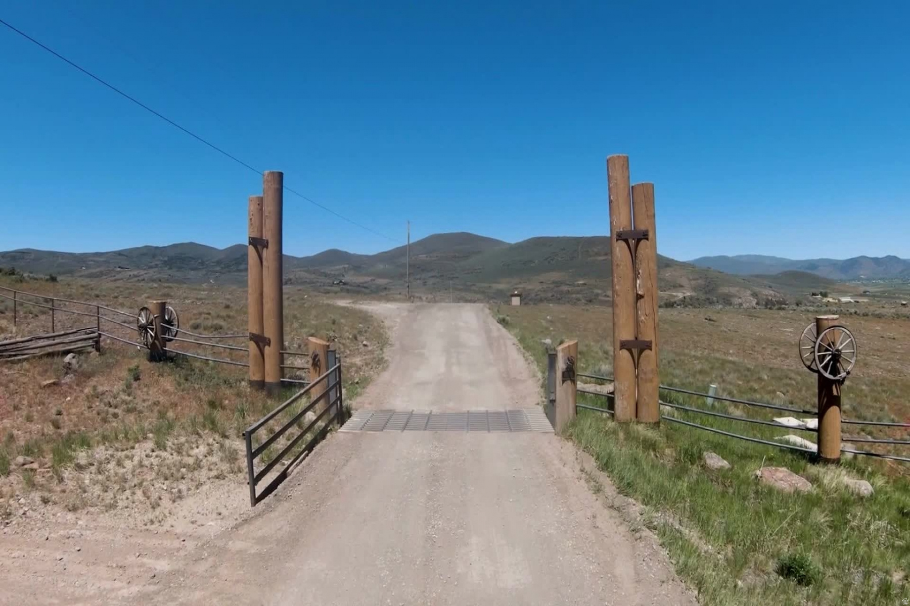 GARFF RANCHES - Land