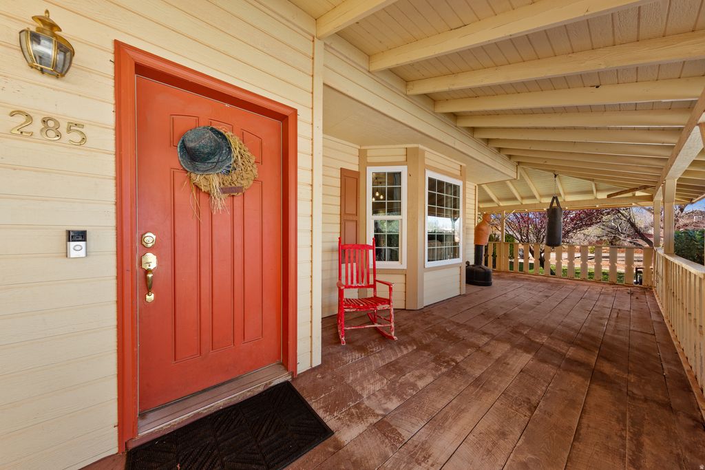 Photo of 285 W 450 N, Ivins, UT 84738 (MLS # 2145051)