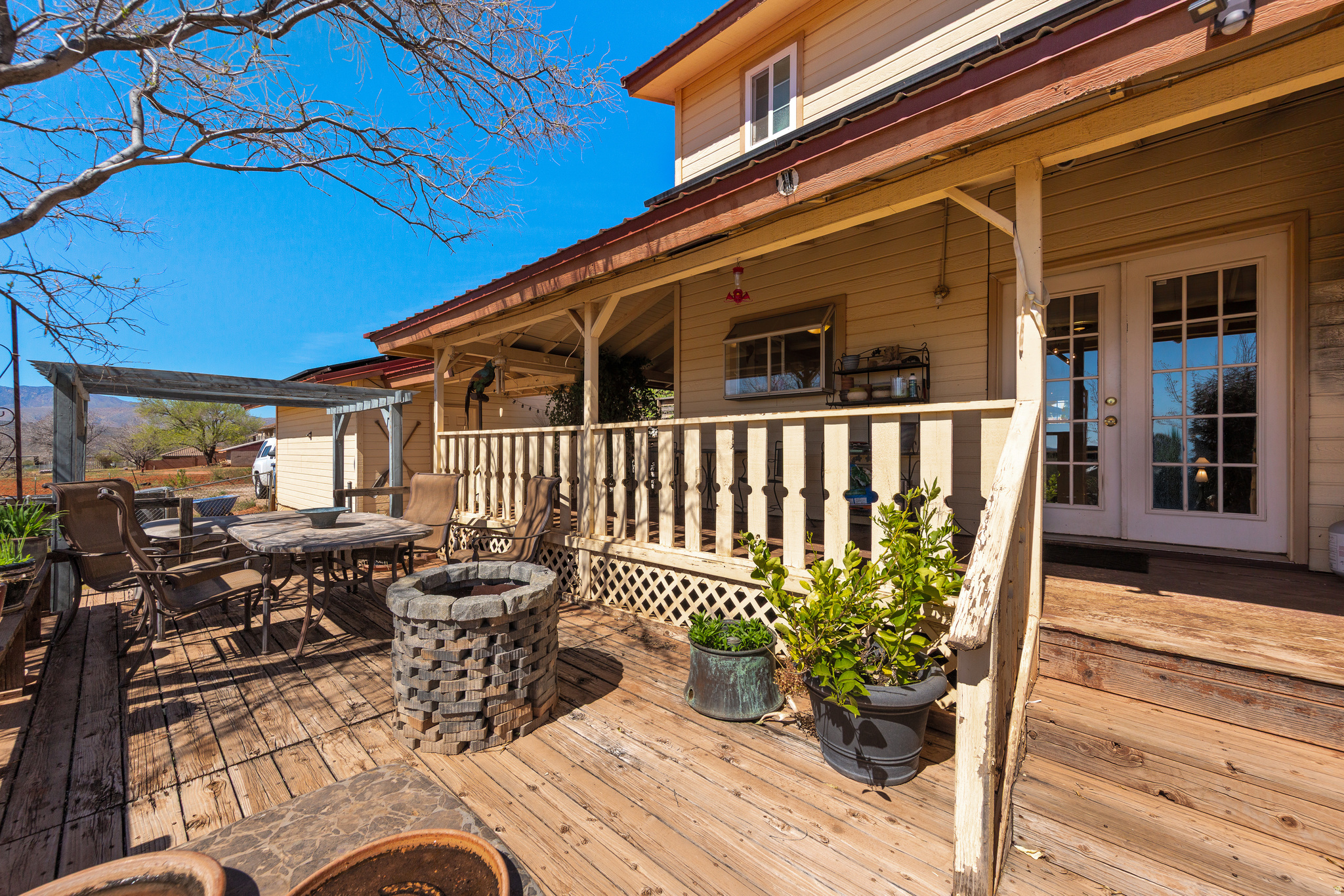 ST GEO & SANTA CLARA BENCH IRR CO SUR - Residential