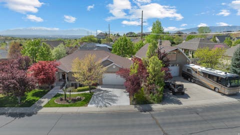 Tiny photo for 3957 W HONEY LOCUST LN, Cedar Hills, UT 84062 (MLS # 2168481)