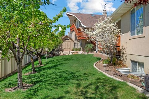Tiny photo for 3957 W HONEY LOCUST LN, Cedar Hills, UT 84062 (MLS # 2168481)