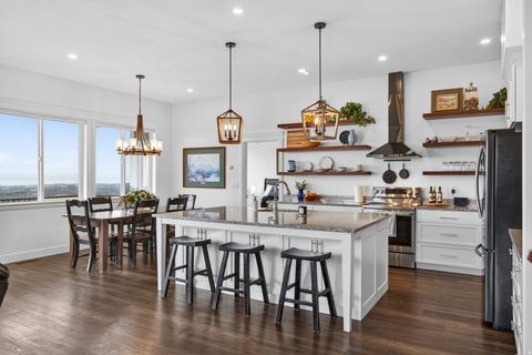 Tiny photo for 899 E 1190 N, Pleasant Grove, UT 84062 (MLS # 2137384)