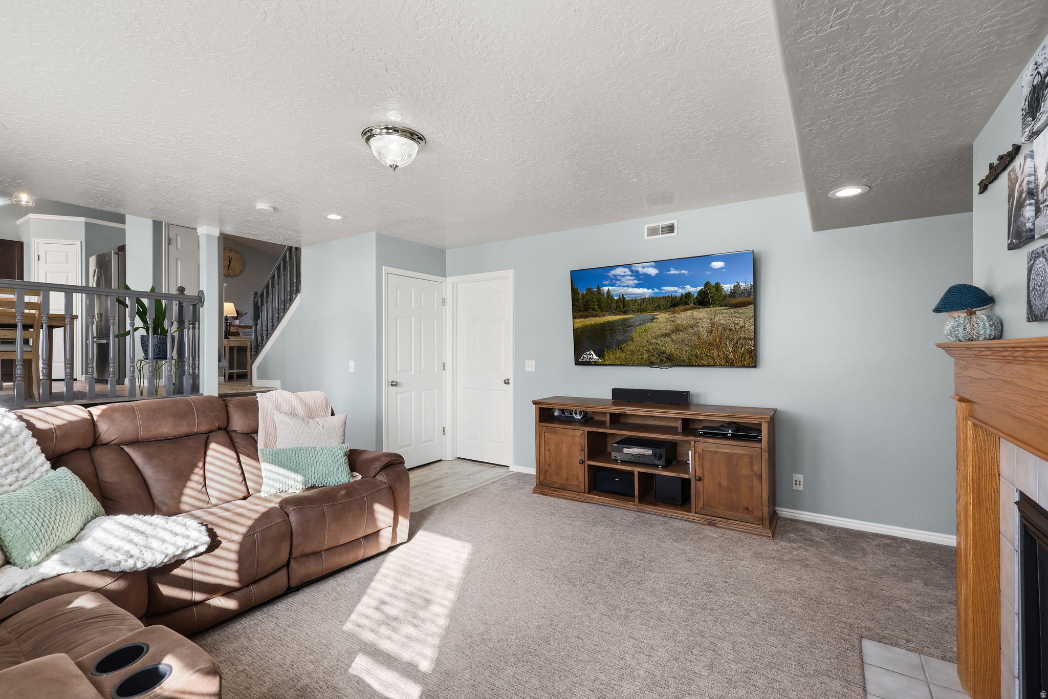 WESTLAKE VILLAGE - Residential