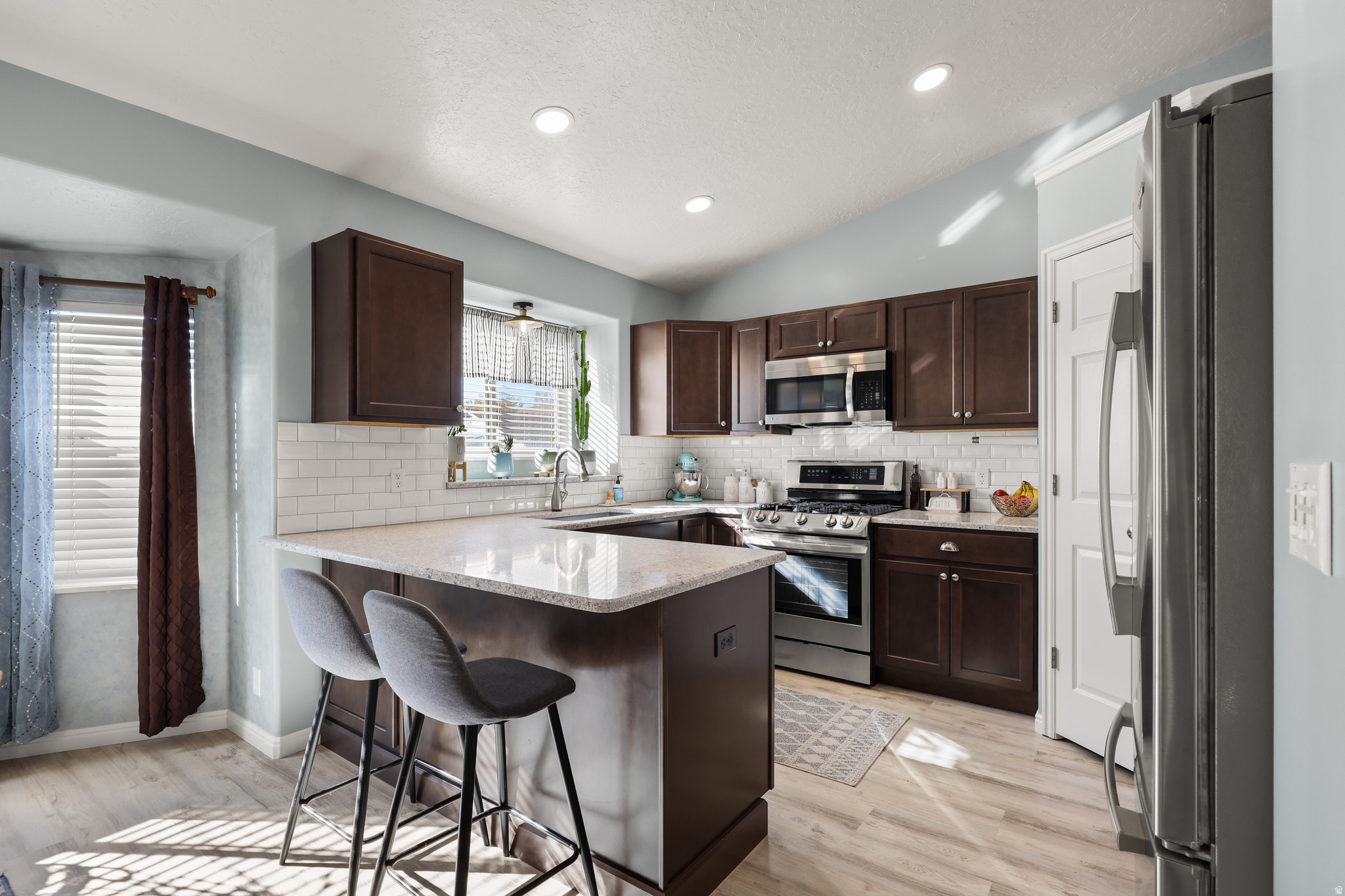 WESTLAKE VILLAGE - Residential