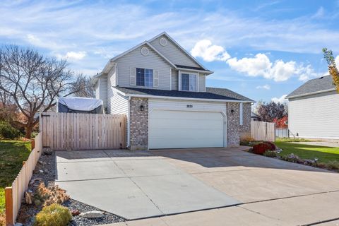 Tiny photo for 2835 W 4200 S, Roy, UT 84067 (MLS # 2121077)